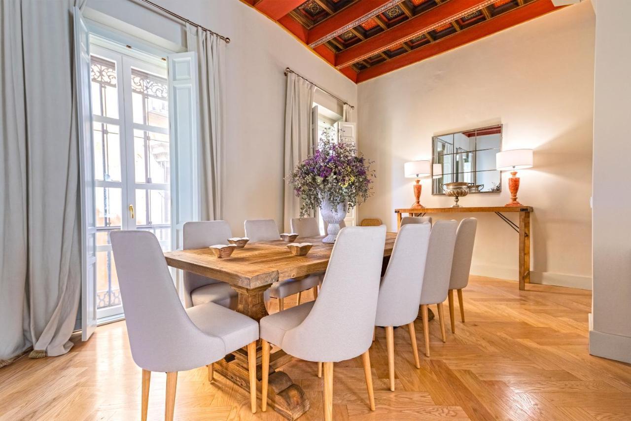 Genteel Home Palacio Abades Seville Exterior photo